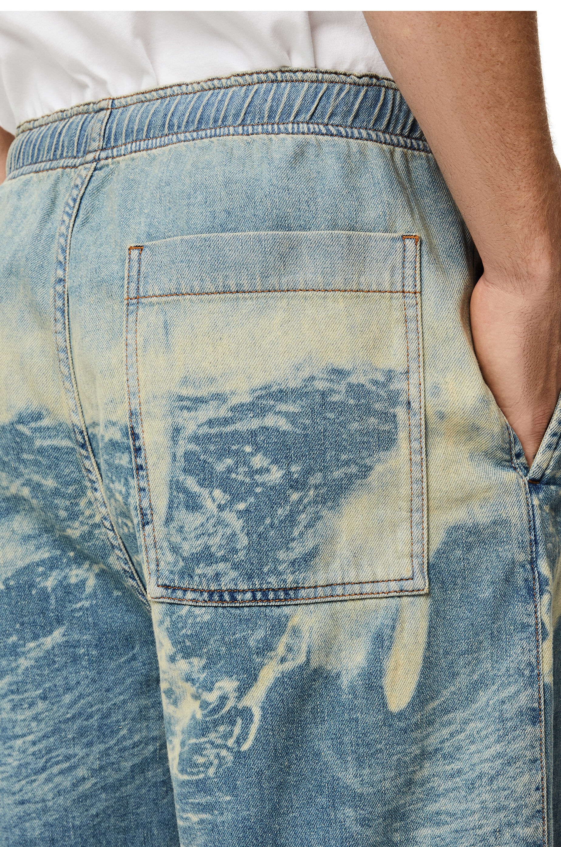 Surf print drawstring shorts in denim - 5