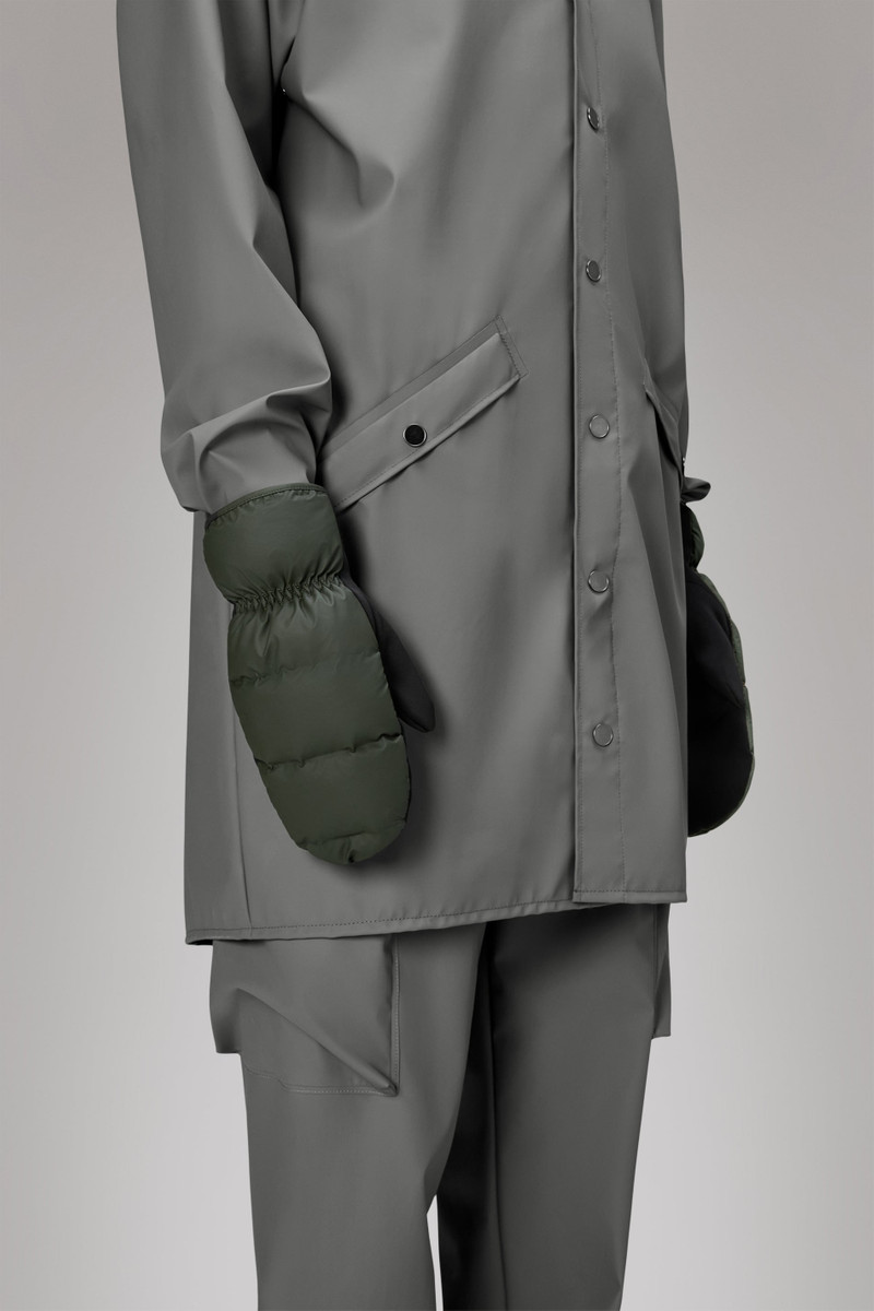 RAINS Lohja Puffer Mittens outlook