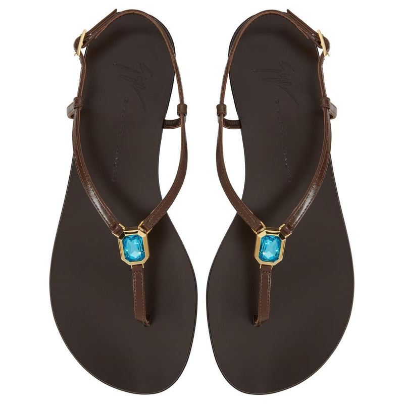 Cameliee Flat 4