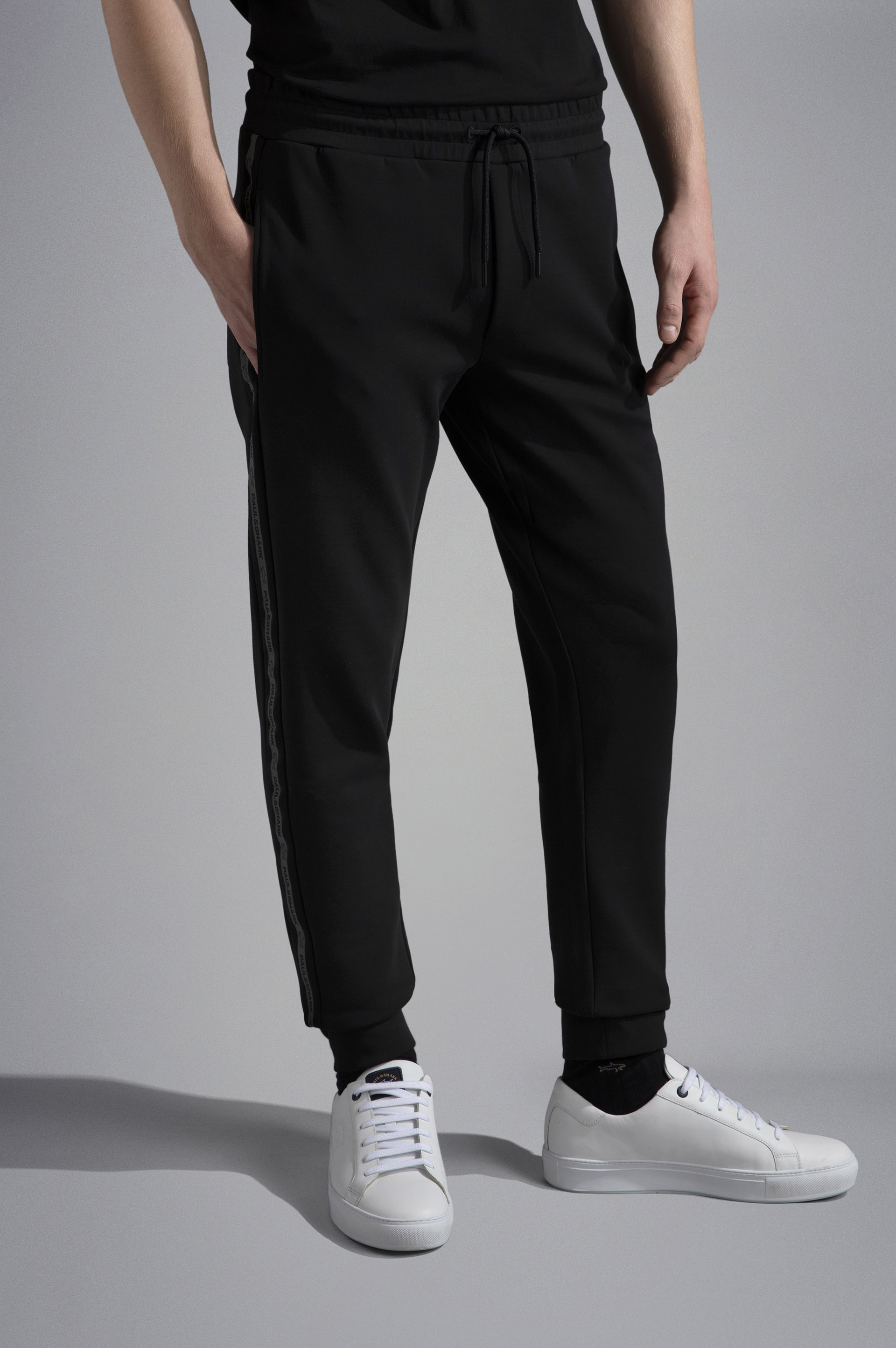 COTTON SPORTS TROUSERS WITH REFLEX PRINT - 5
