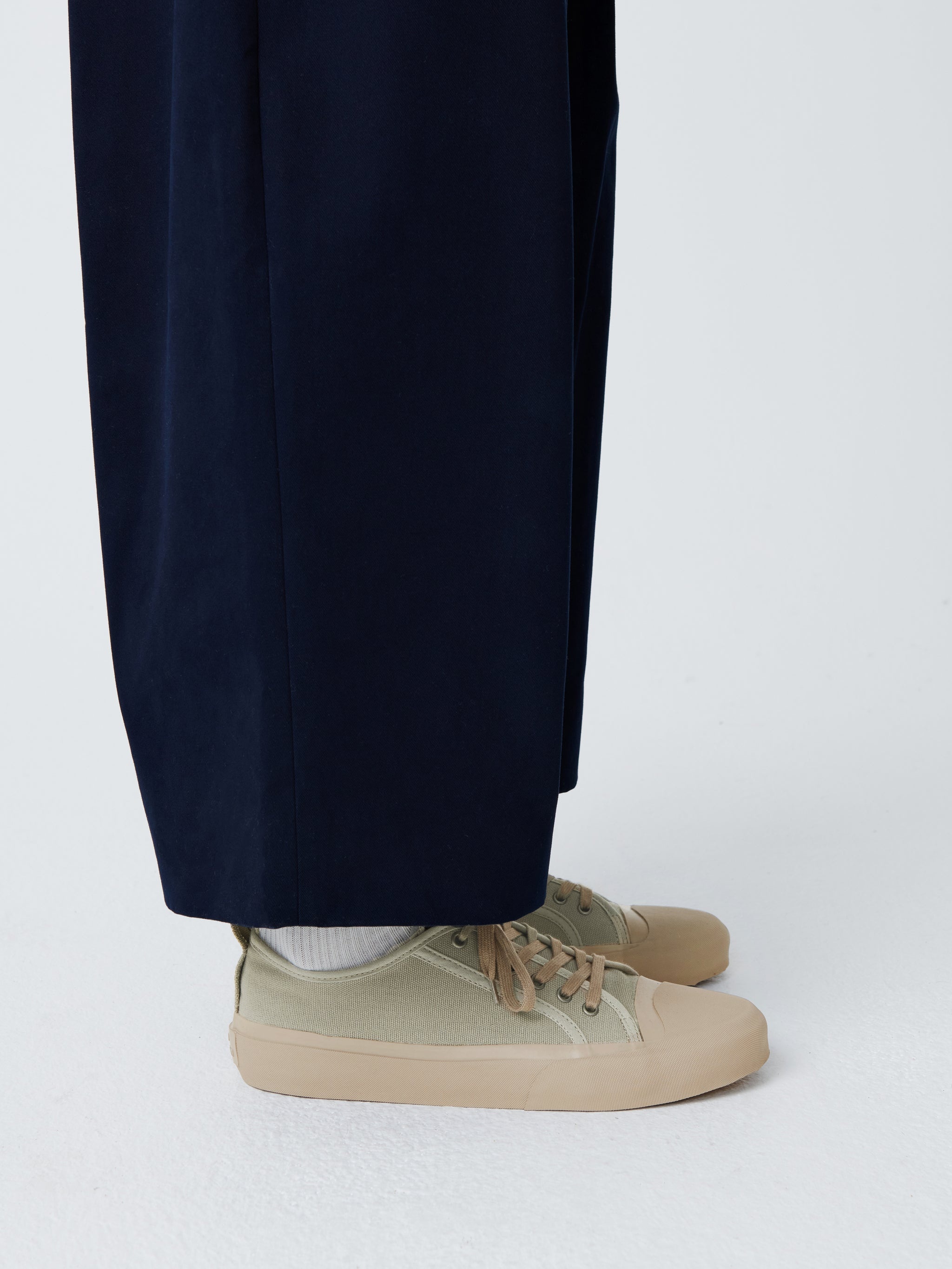 Byrd Canvas Shoe - 5