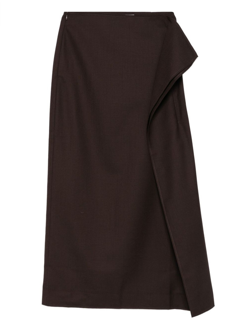 button slit skirt 1