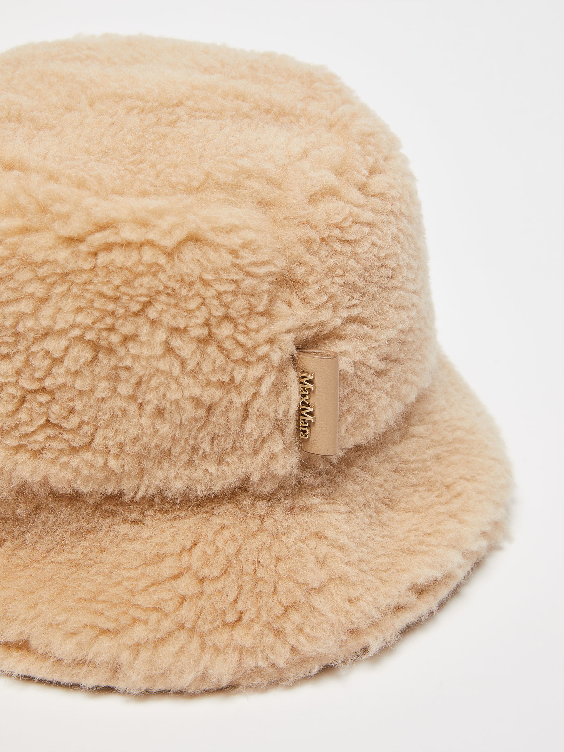 DISTEL1 Teddy fabric hat - 2