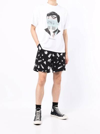 UNDERCOVER abstract geometric print shorts outlook