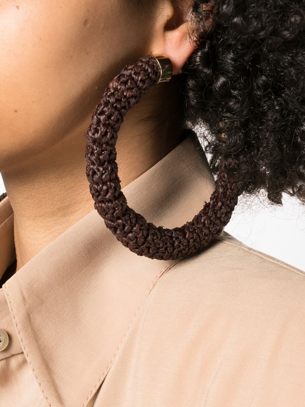 【送料&関税込】Jacquemus Les CrA£AColes Raphia Earrings Jacquemus Les Crã©oles Raphia Earrings In Brown | ModeSens