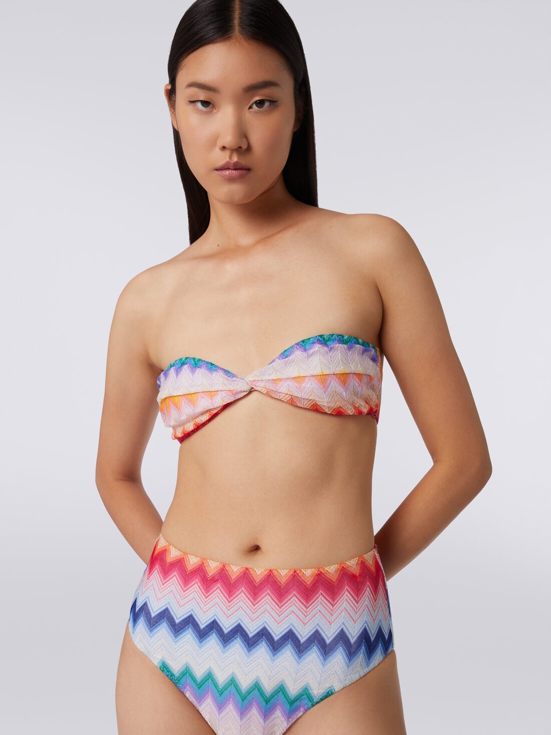 High-waisted bikini bottom in zigzag print fabric - 5