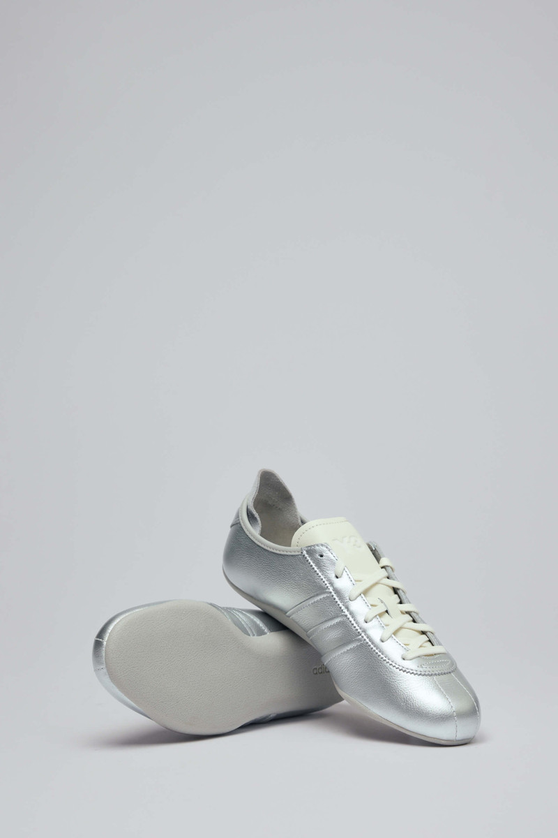 Y-3 Y-3 Tokyo outlook