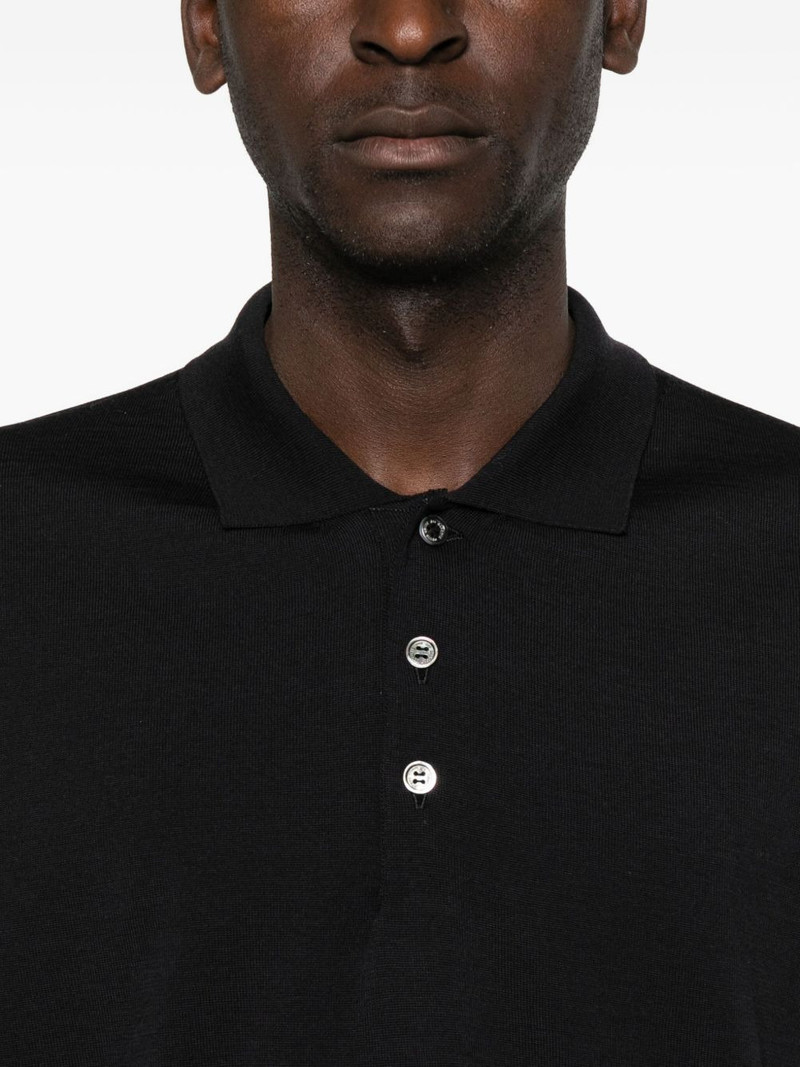 long-sleeved polo shirt 4