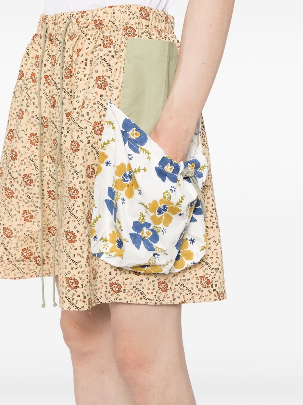 contrast floral-print organic cotton shorts - 5