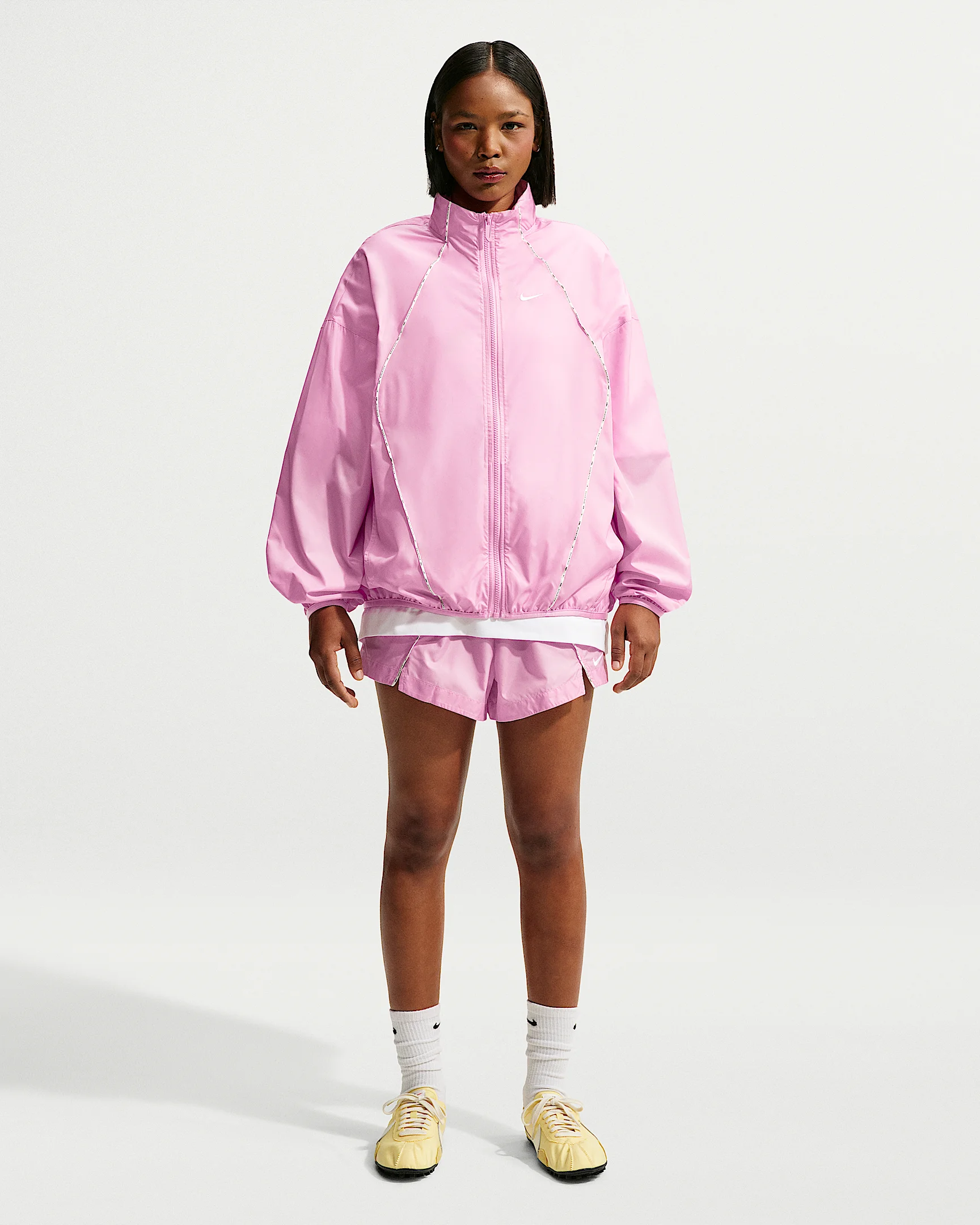 Nike Sportswear Women's Loose Mid-Rise Repel Woven Shorts - 1