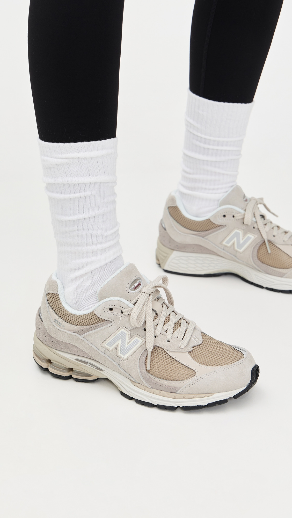 2002R Sneakers - 2
