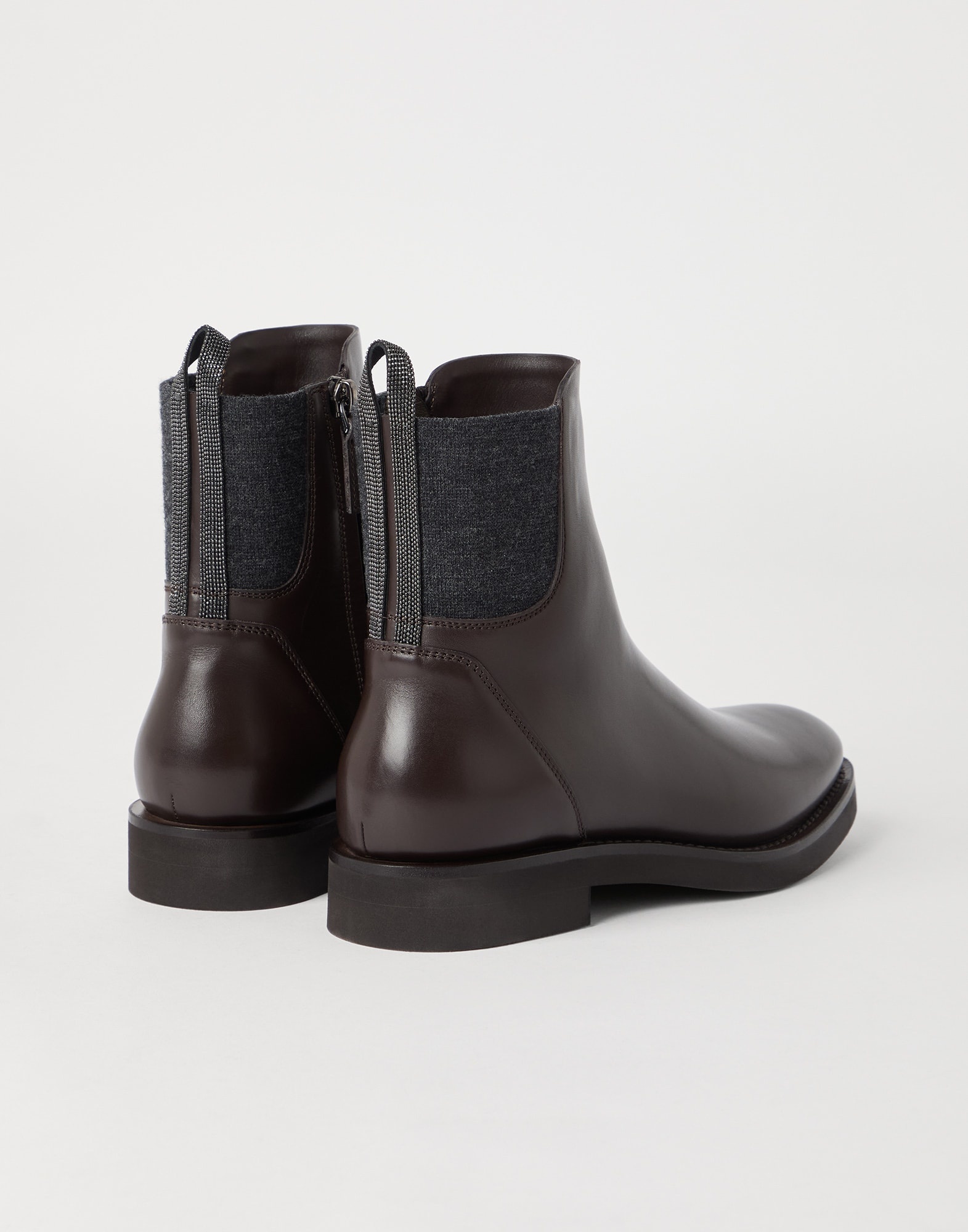Matte calfskin Chlesea boots with shiny detail - 2