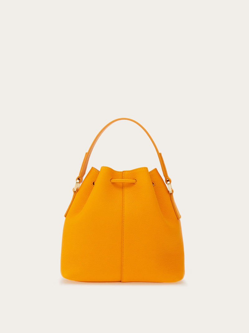 Multipocket bucket bag 3