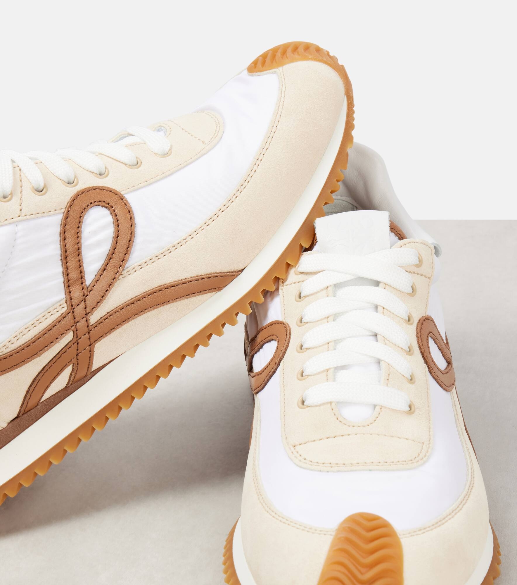 Flow Runner 2.0 suede sneakers - 5