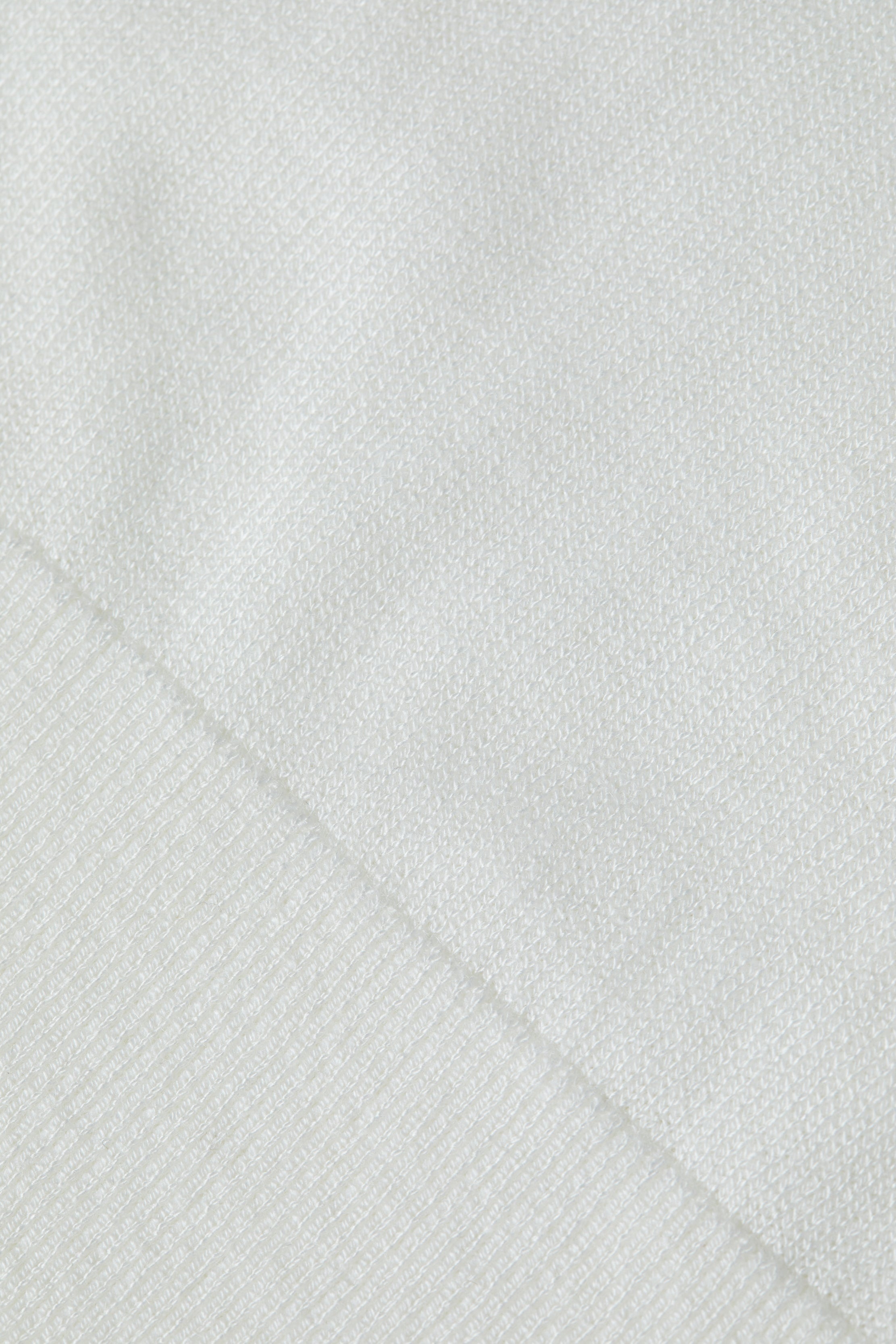 Kamdyn Cropped Turtleneck - 7