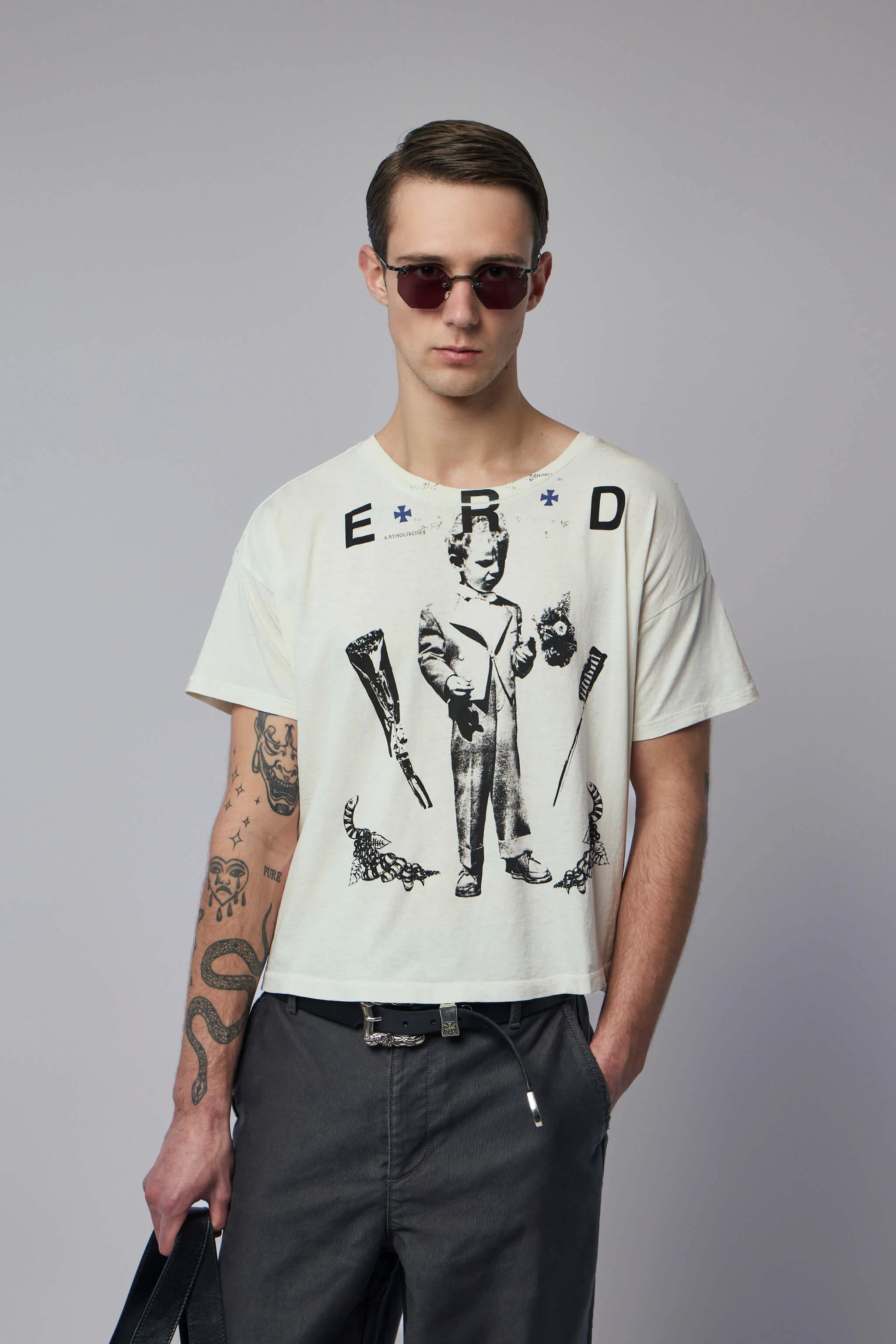 Katholisches Toothbrush T-Shirt - 1