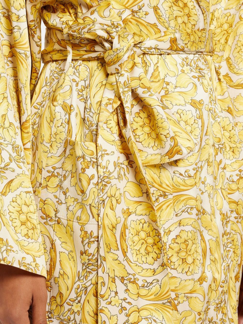 Barocco-print silk-satin robe - 5