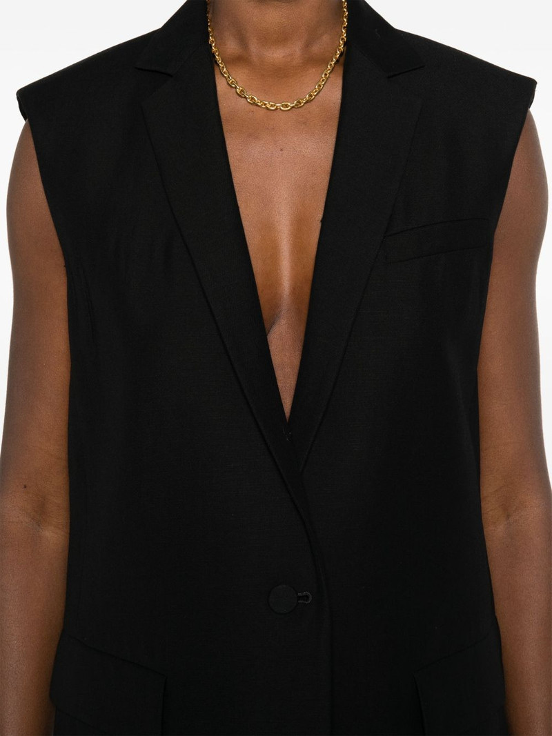 single-breasted vest 5