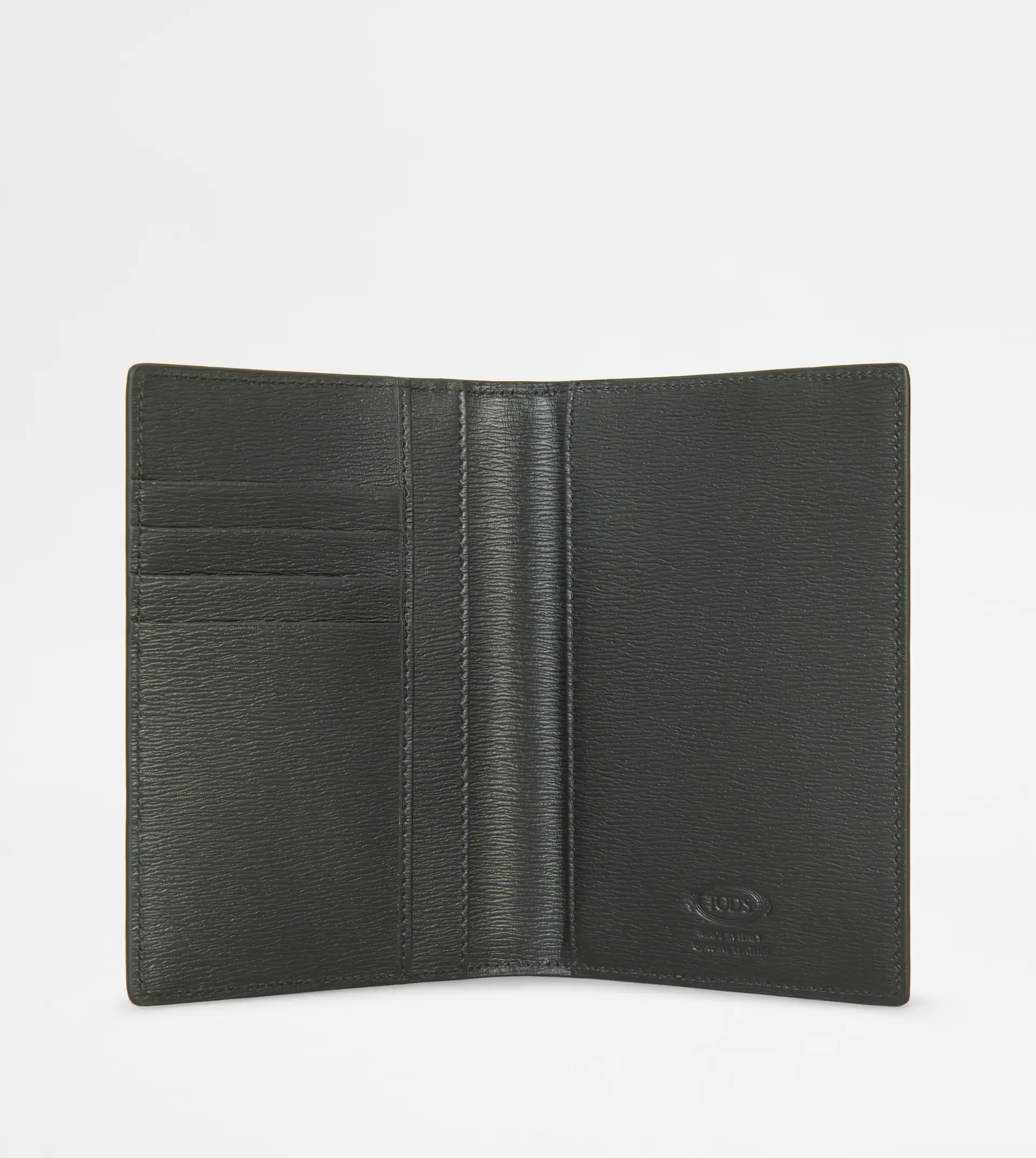 PASSPORT HOLDER IN LEATHER - BLACK - 2
