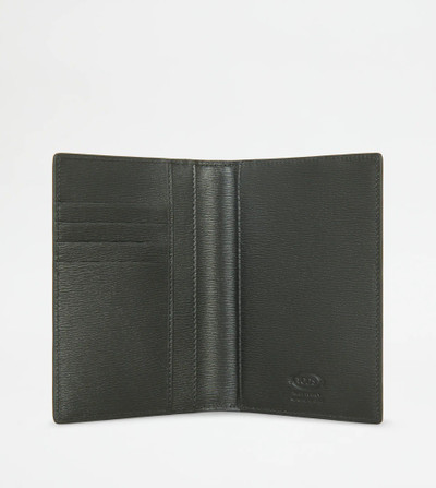 Tod's PASSPORT HOLDER IN LEATHER - BLACK outlook
