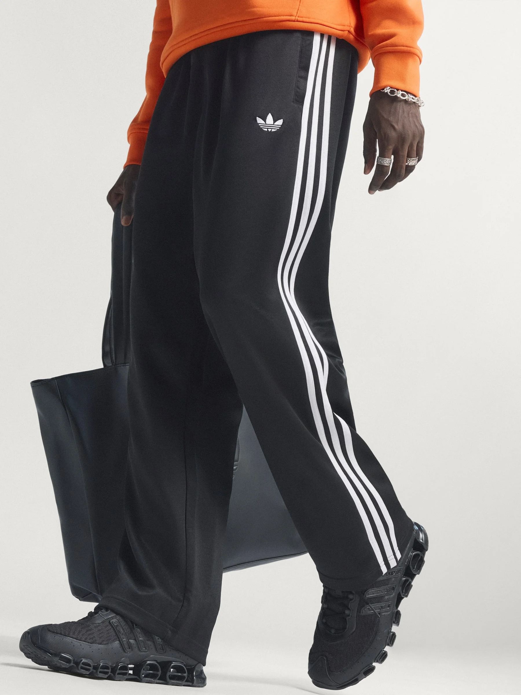 ADICOLOR LOOSE TRACKPANTS - 1