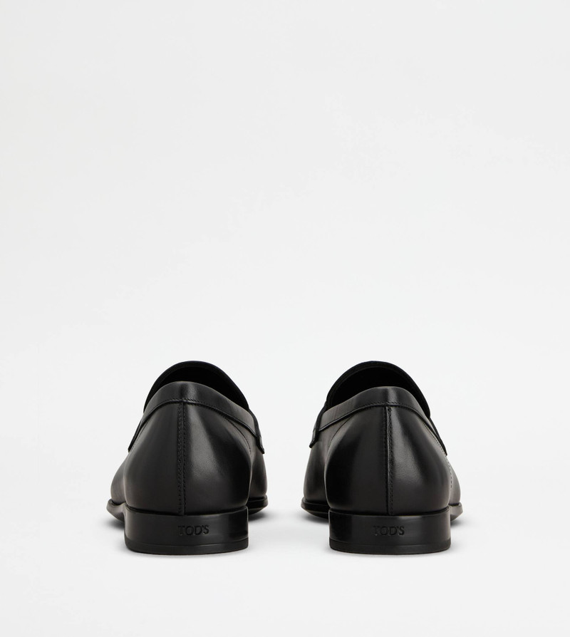 Tod's LOAFERS IN LEATHER - BLACK outlook