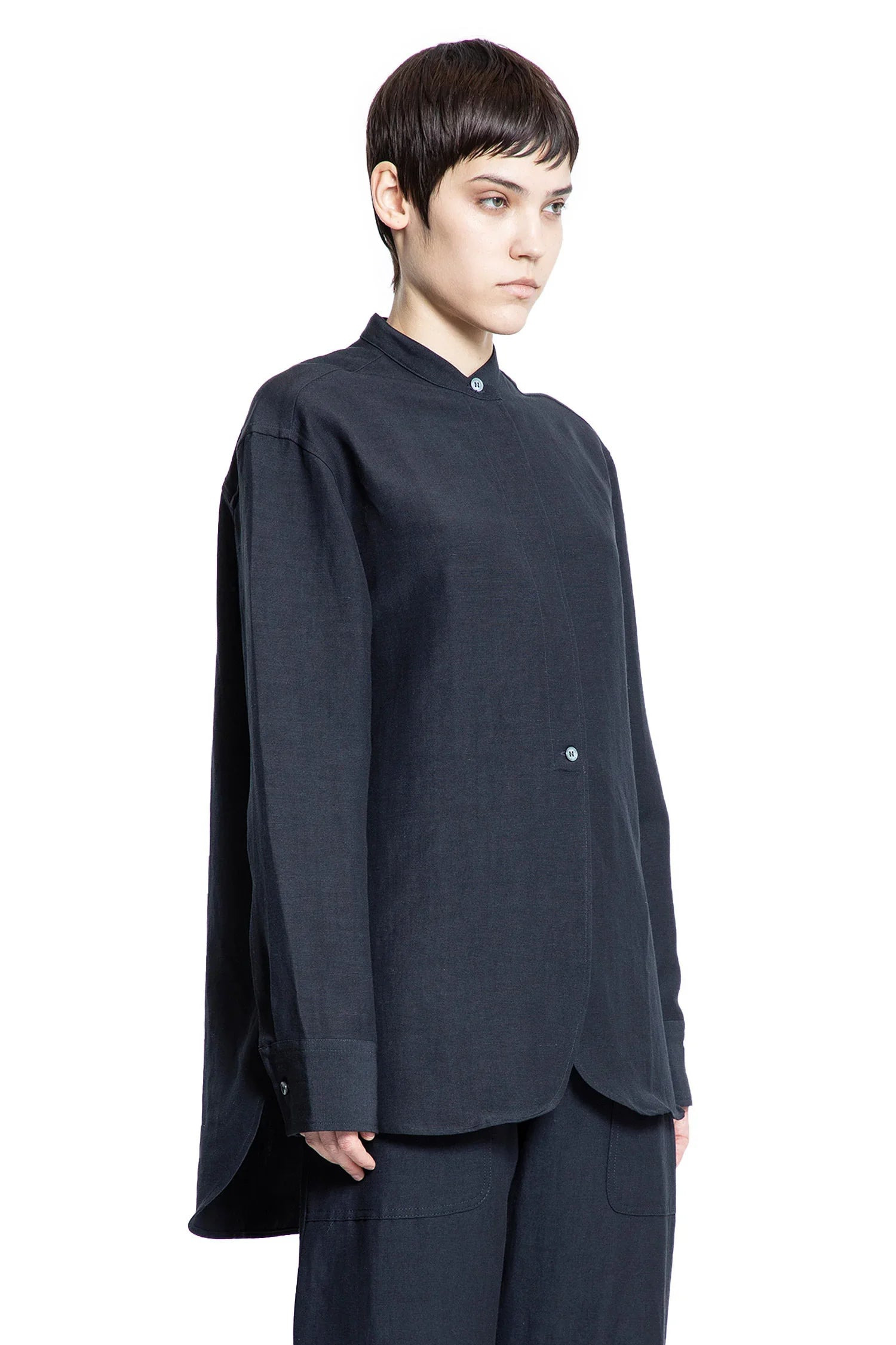 Curved-Hem-Shirt - 2