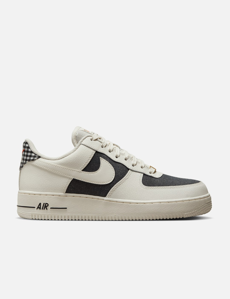 NIKE AIR FORCE 1 '07 - 1
