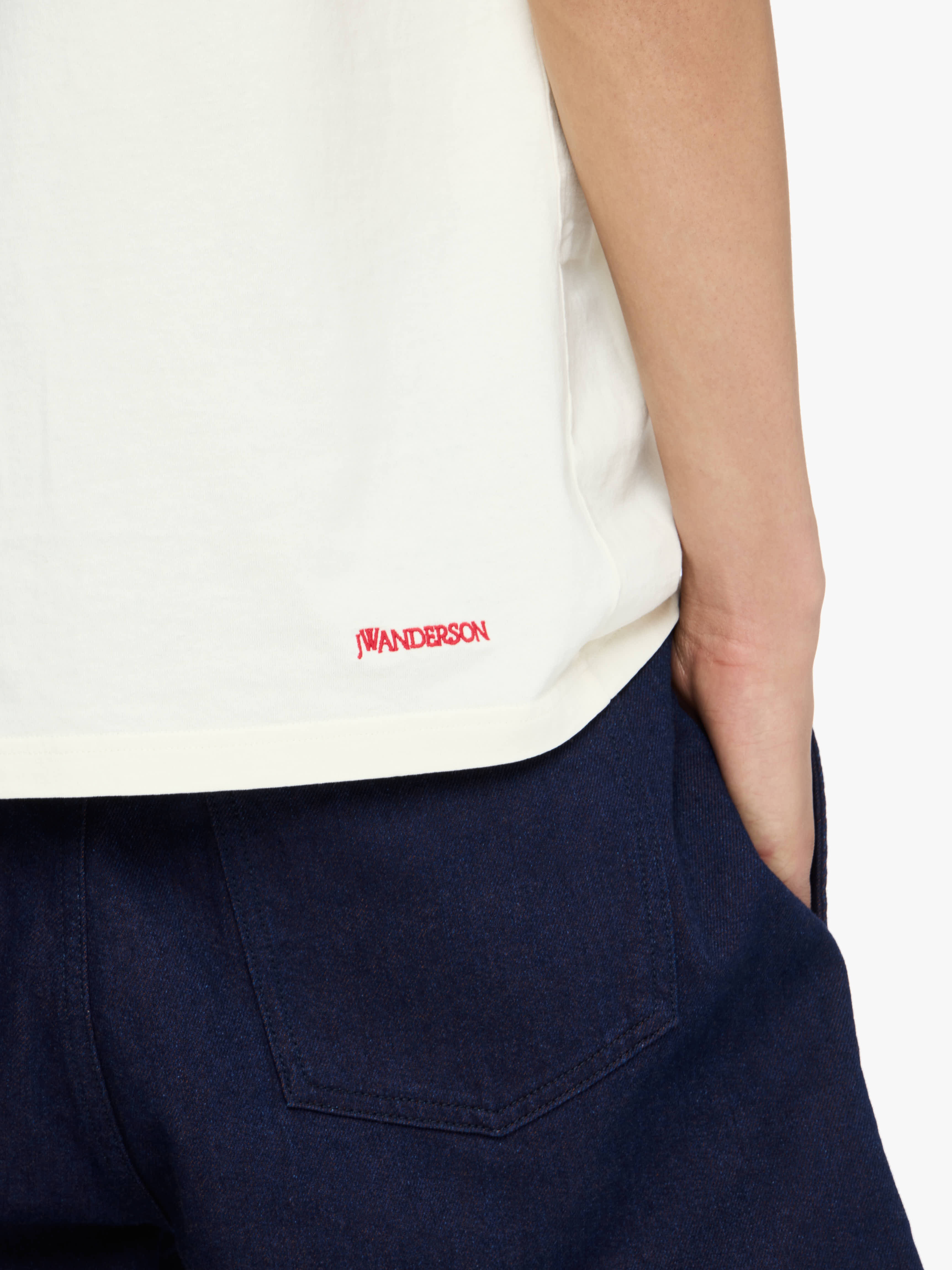 CONTRAST EMBROIDERY T-SHIRT - 5