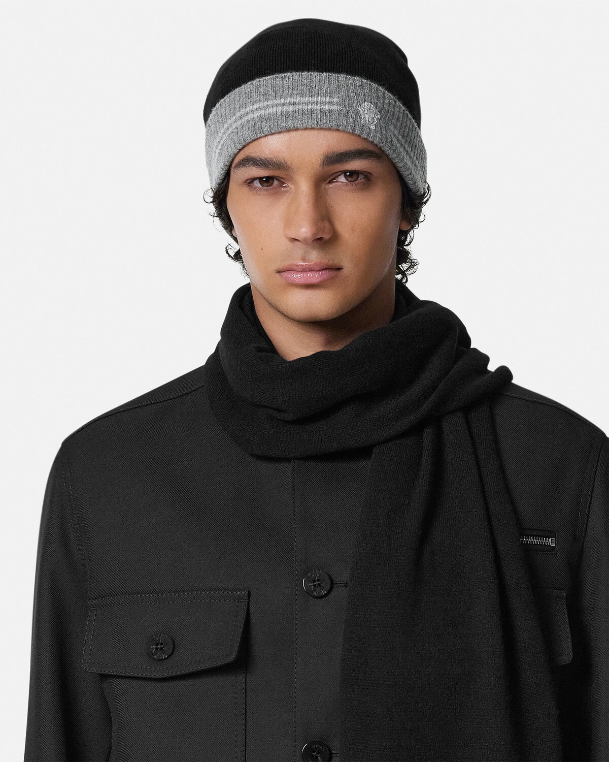Embroidered Medusa Cashmere Knit Beanie - 3