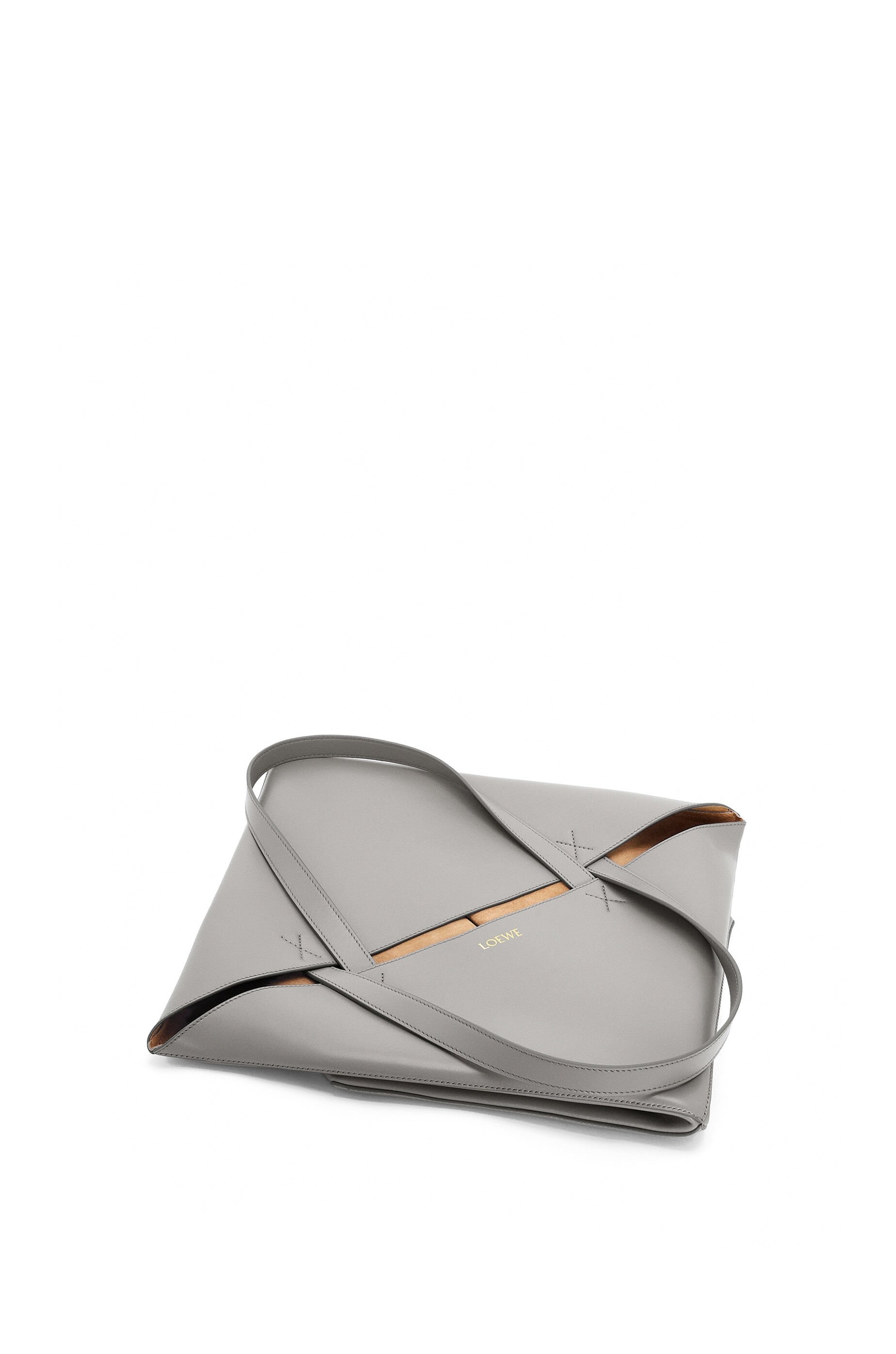 Large Puzzle Fold Tote in shiny calfskin - 5