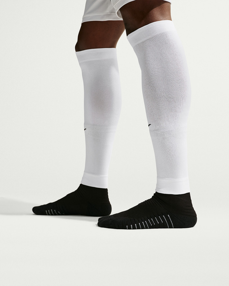 Nike VaporFast Soccer Leg-Sleeve (1 Pair) 1