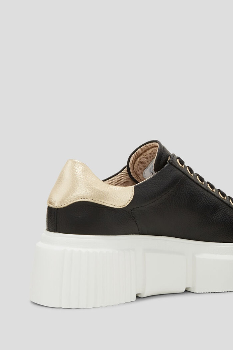 Shanghai Platform sneakers in Black 7