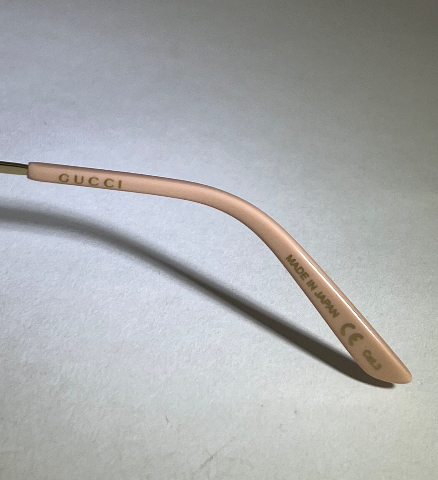 Debsluxurycloset - Gucci Flip-Up Sunglasses Rectangle Red Gold frames GG0363S 002 56 preowned - 7