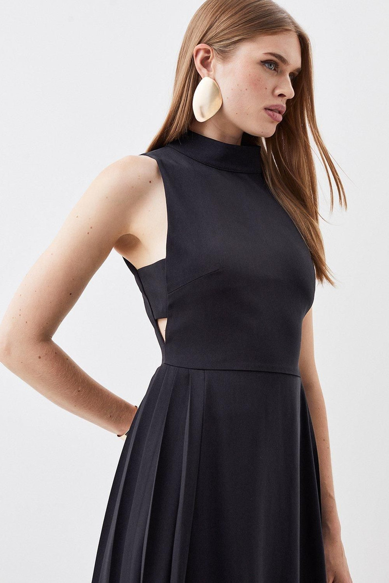 Soft Tailored Pleated Panel Maxi Dress 5