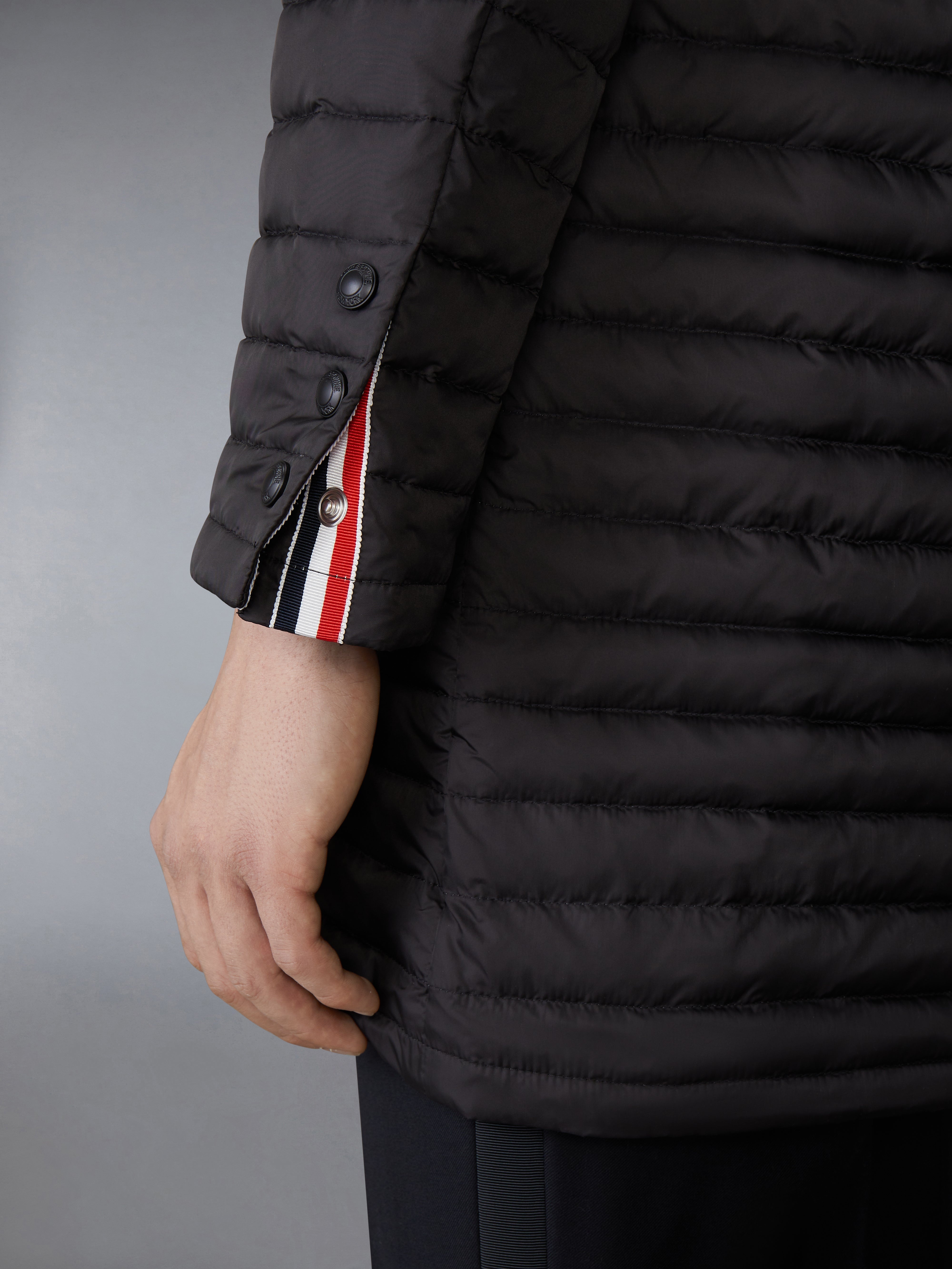 MATTE FINISH NYLON DOWN FILL QUILTED 4-BAR HOOD COAT - 8