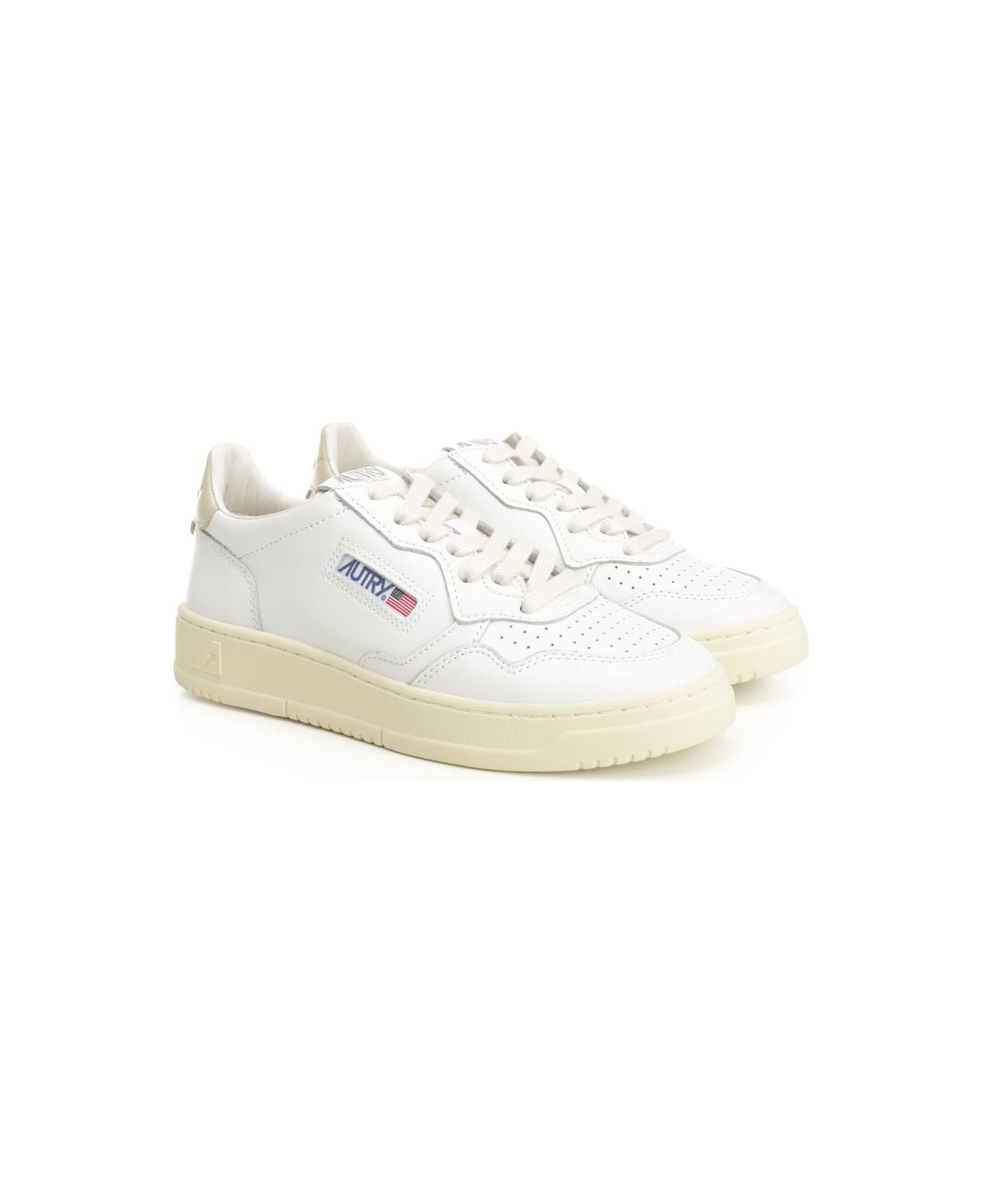 'medalist Low' Sneaker - 2