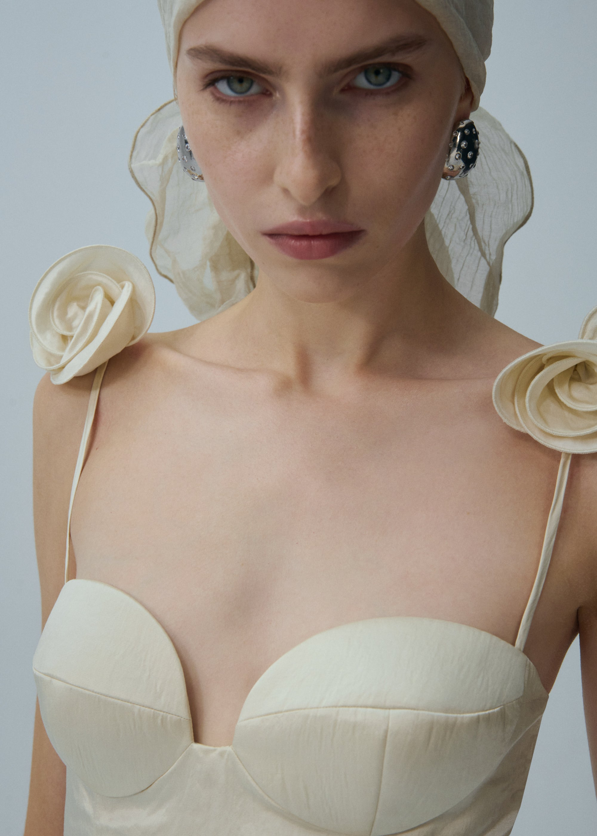 Rosette bustier midi dress in cream - 4