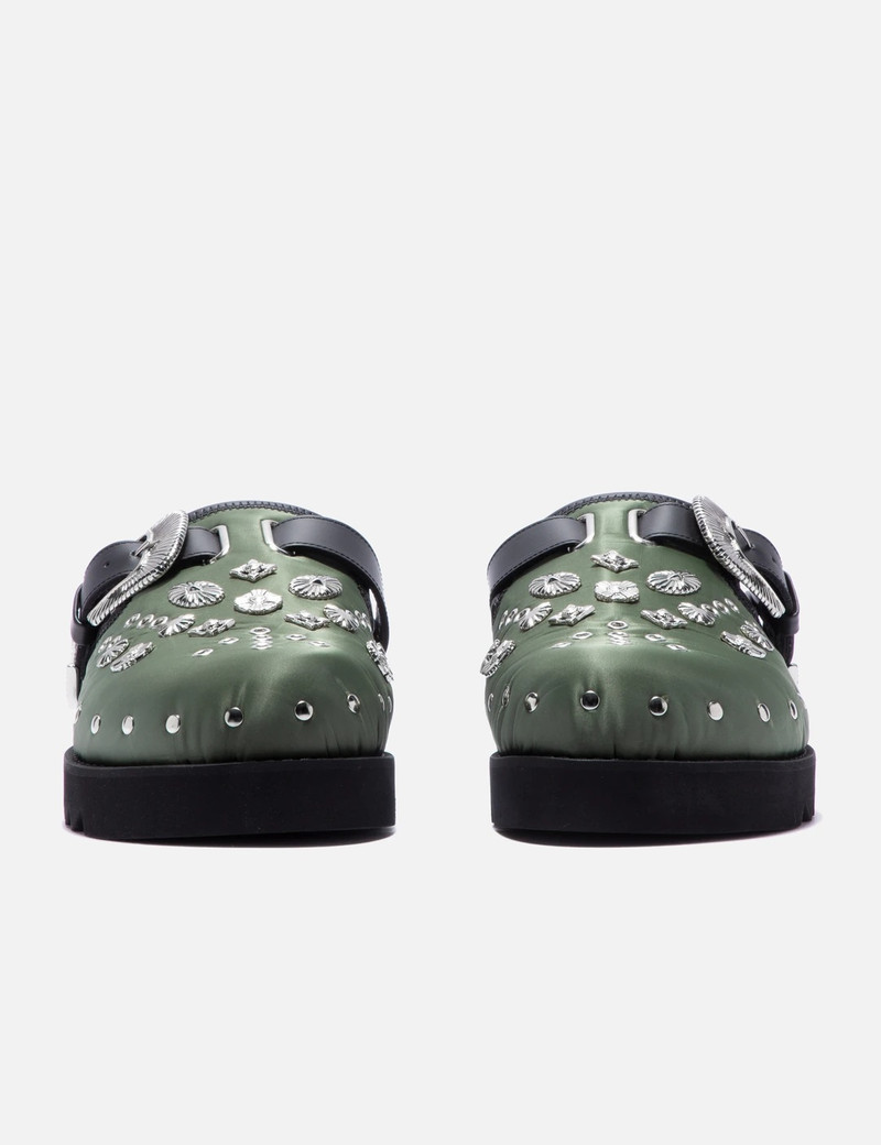 TOGA VIRILIS EYELET METAL SABOT outlook