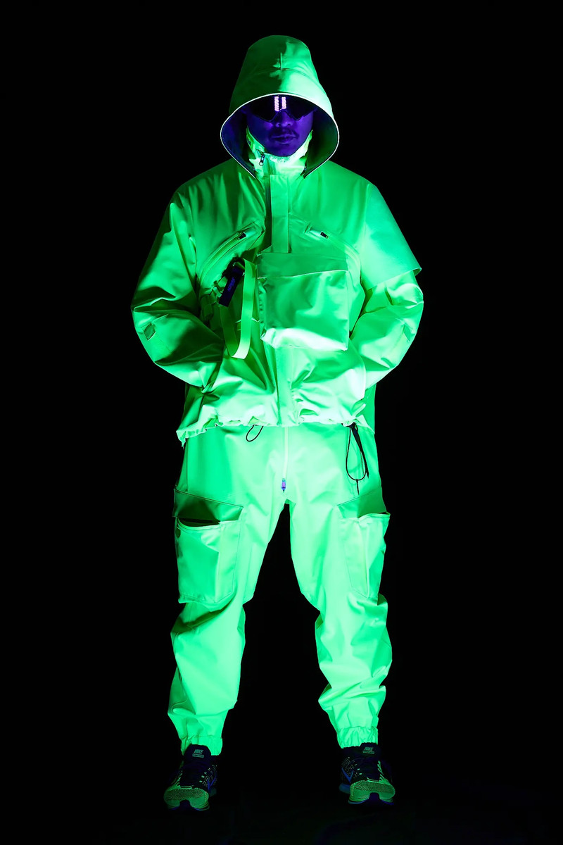 J1W-GTV 2.5L Gore-Tex Interops Jacket Hi-Vis Yellow - 1