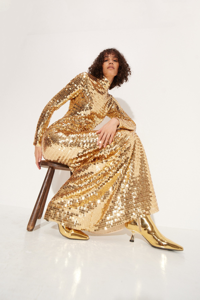 Sequin Sculpty Dress In Star Gold 5