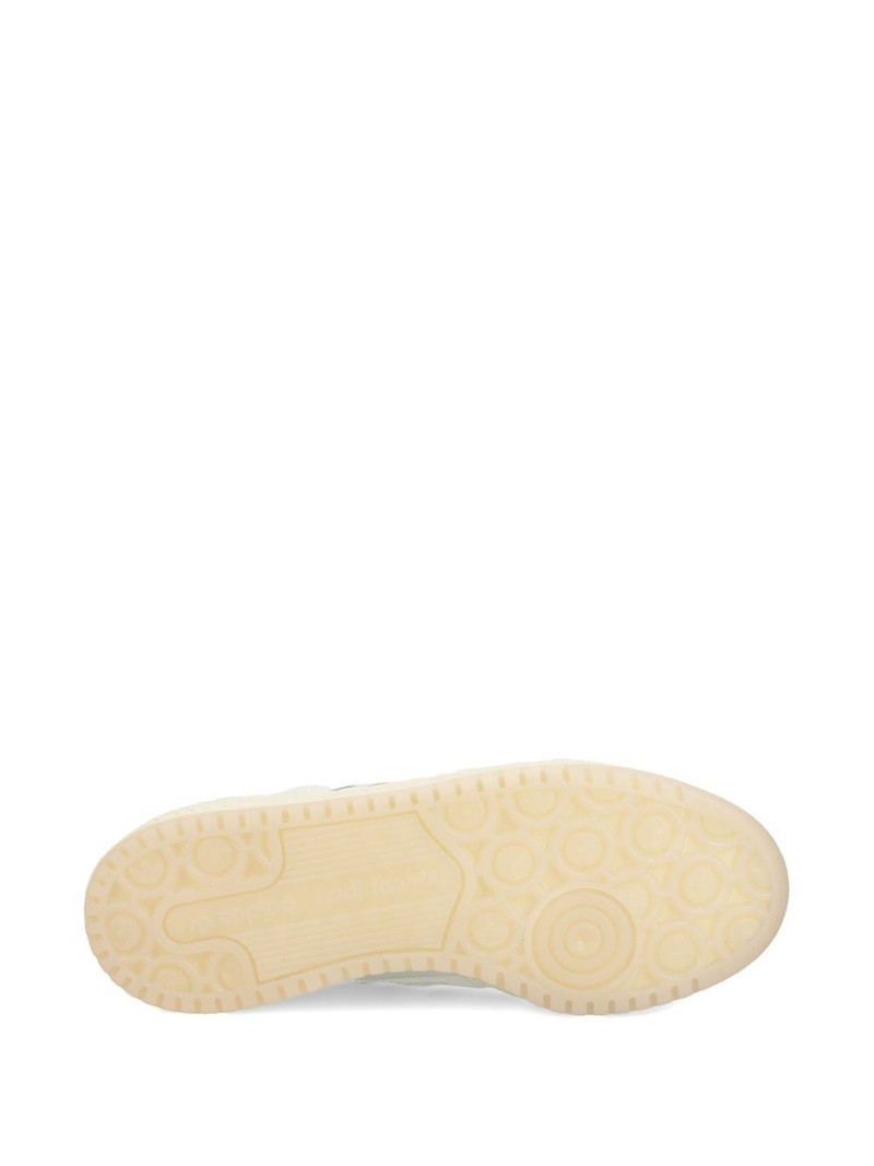 Forum sneakers 5