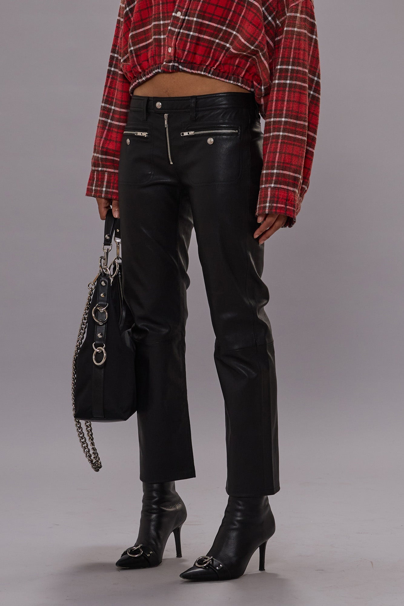 LEATHER BOY STRAIGHT WITH ZIPPERED POCKETS - BLACK - 1