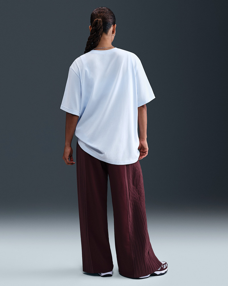 Nike Sportswear Essentials Women's Loose T-Shirt 5