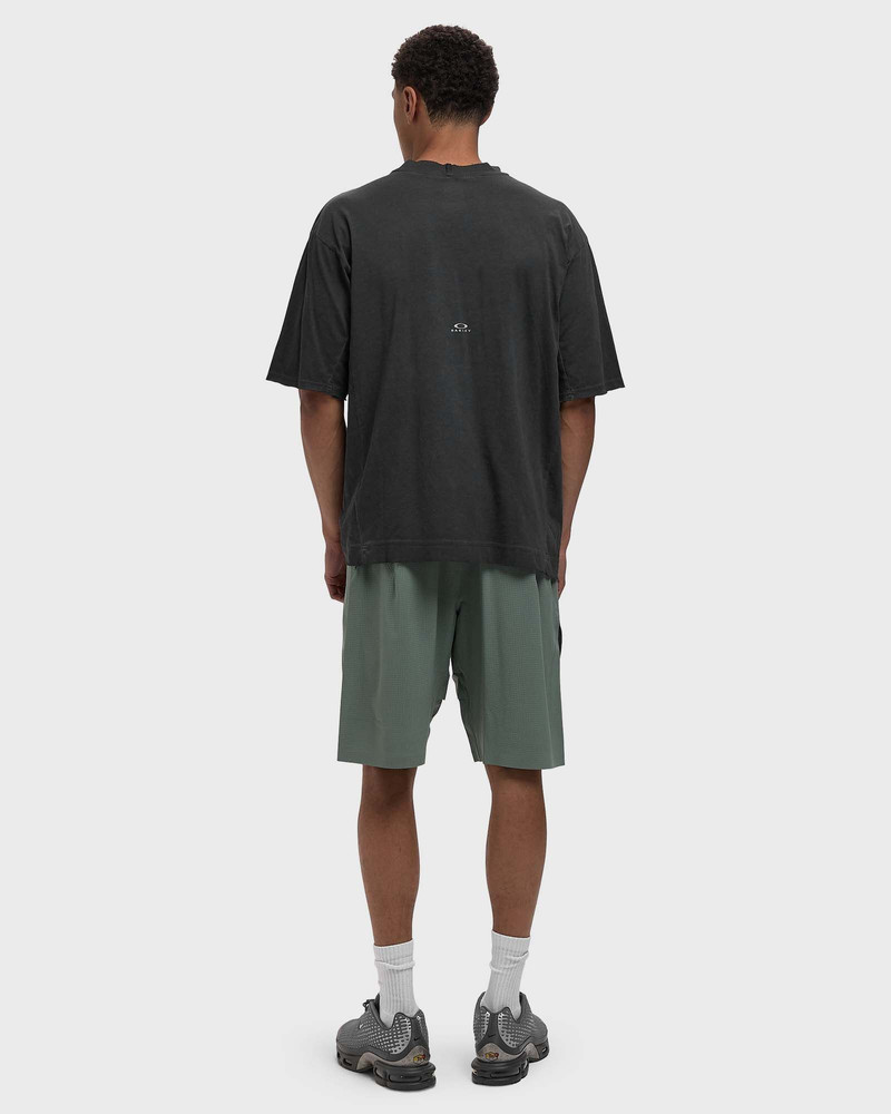 OAKLEY LATITUDE VEIL TEE outlook