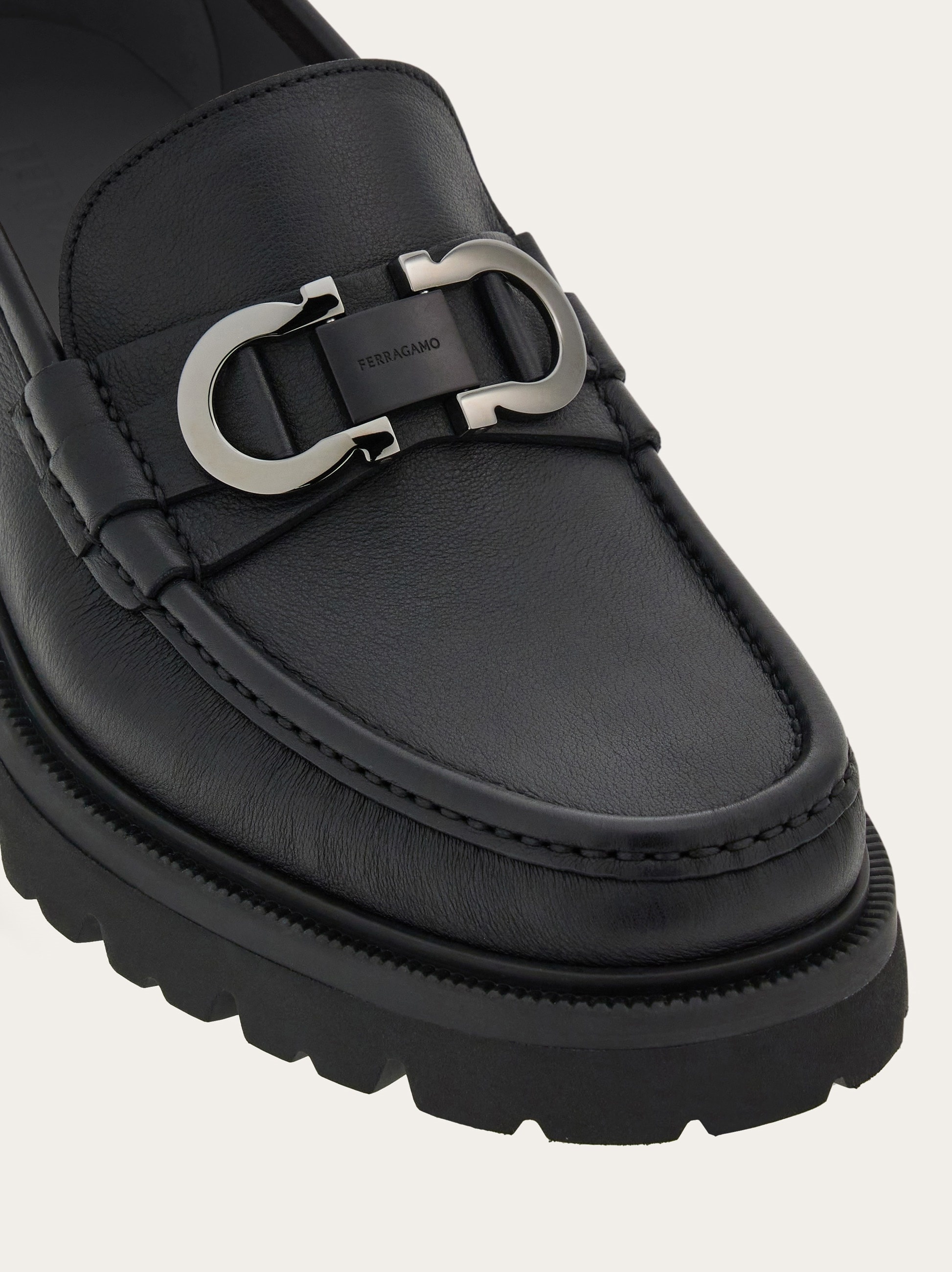 Moccasin with Gancini ornament - 6
