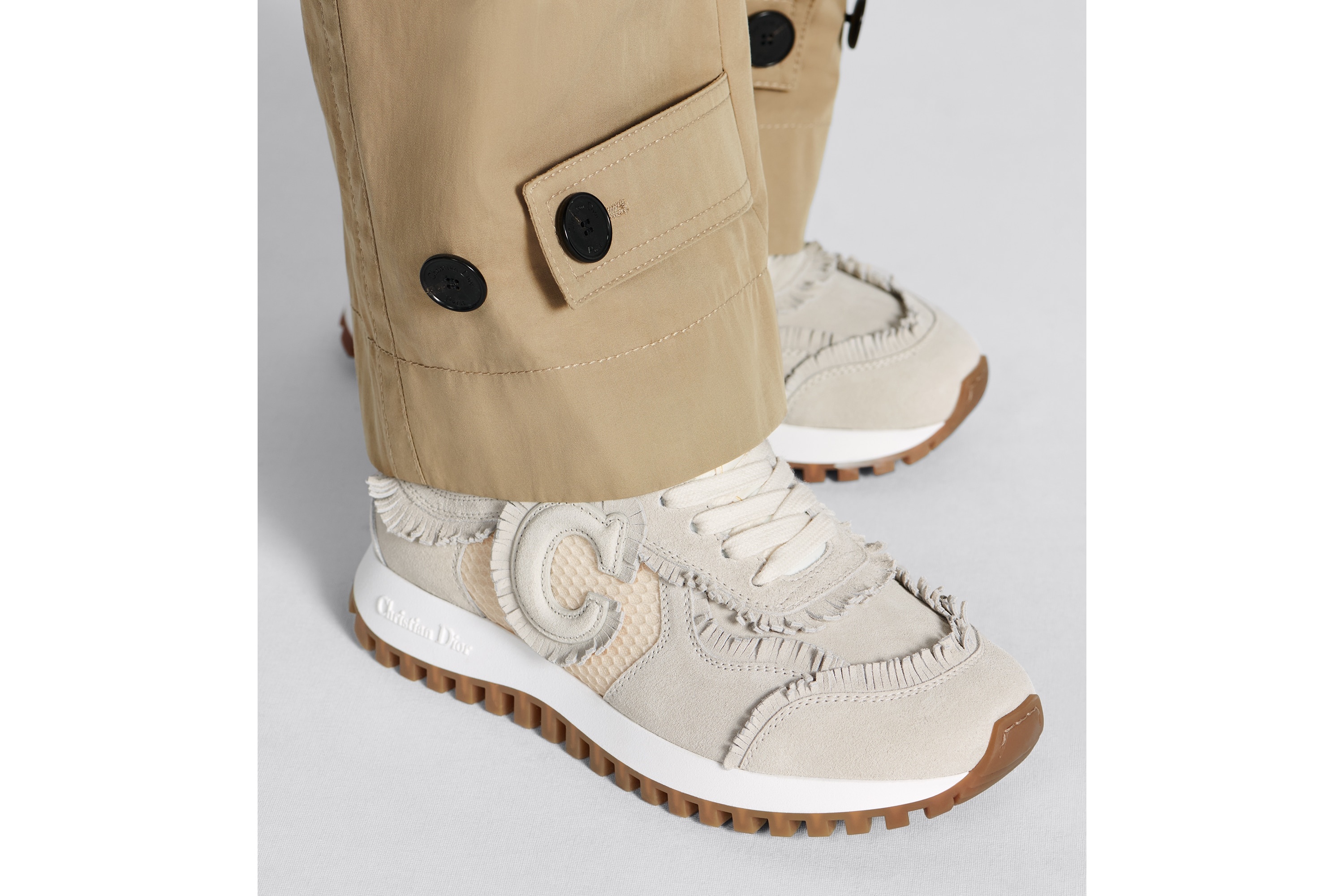 スニーカー C'est Dior Suede Calfskin & Mesh Fringe Sneaker Christian Dior Beige Suede C'est Fringe Sneakers Size 6.5/37
