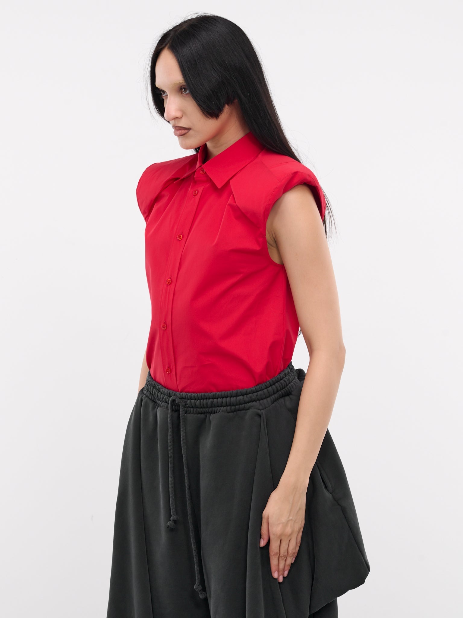Collarbone Sleeveless Shirt - 2