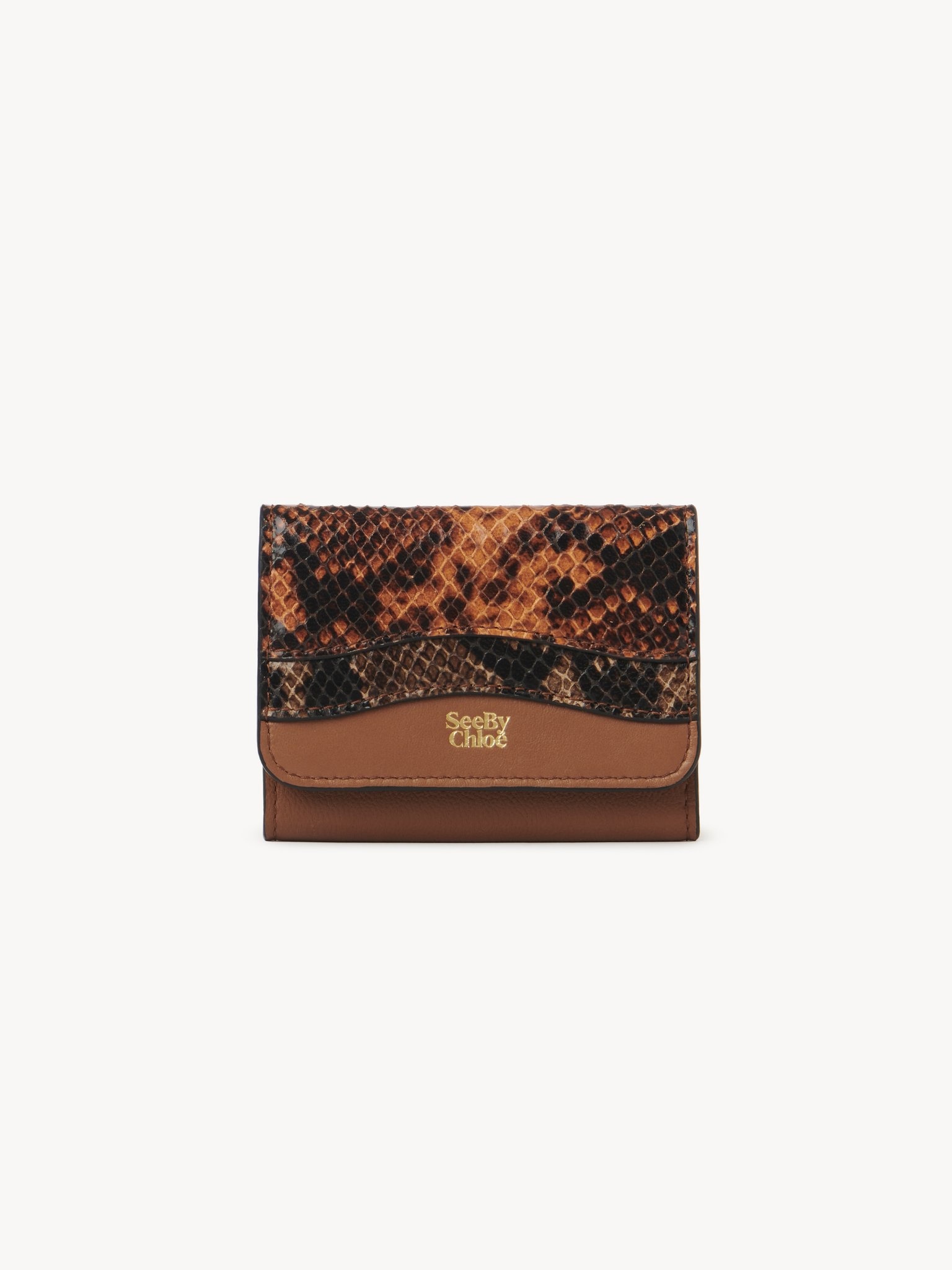 LAYERS MEDIUM TRI-FOLD - 1