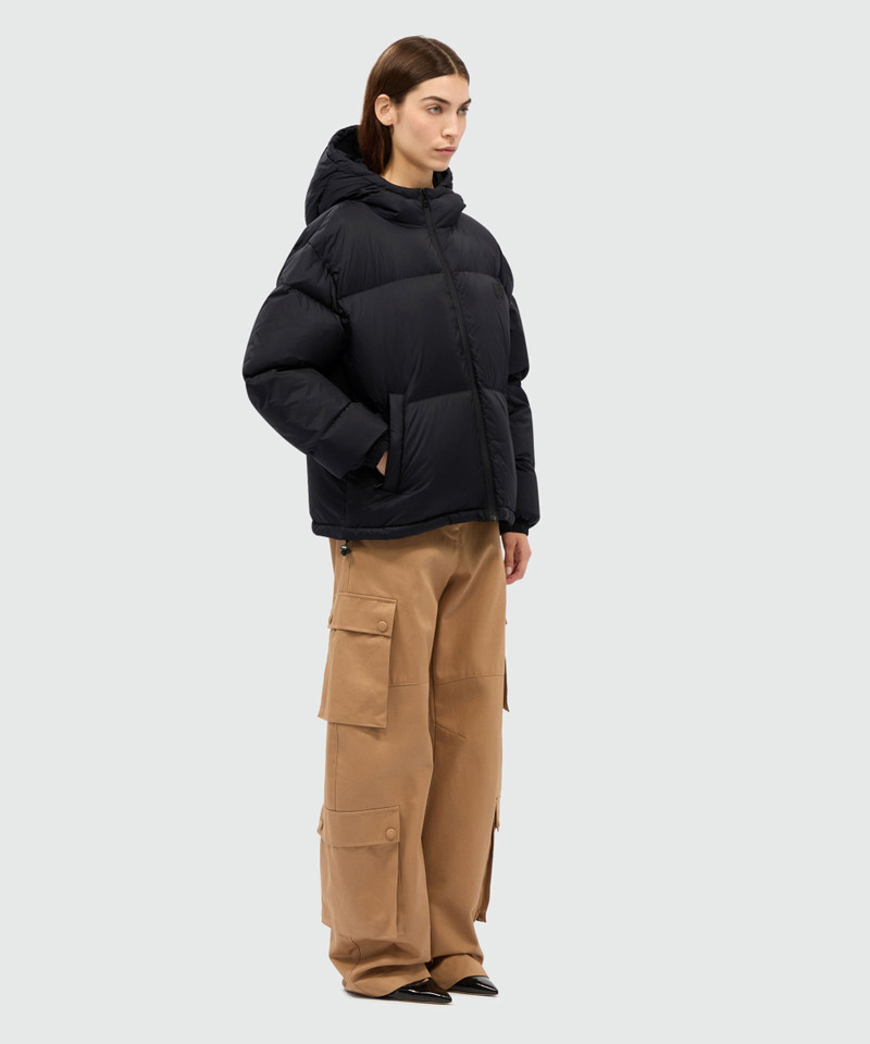 Short black down jacket in ripstop nylon 4